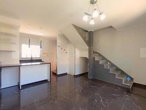 Casa à venda em Cotia, Caucaia do Alto, com 2 quartos, com 63 m², Vila Bella