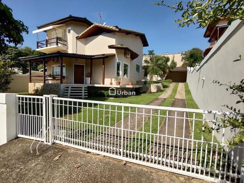 Casa à venda e para alugar em Cotia, Colina (Caucaia do Alto), com 3 quartos, com 285 m²