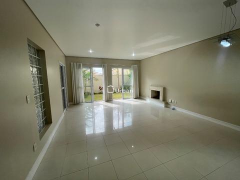 Casa à venda e para alugar em Cotia, Jardim Passárgada I, com 4 quartos, com 173 m²